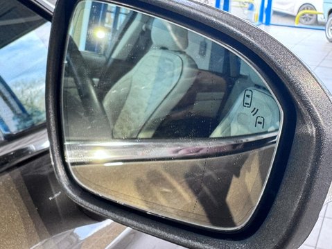 Ford Mondeo 2.0 TDCi Vignale Powershift Euro 6 (s/s) 5dr 32