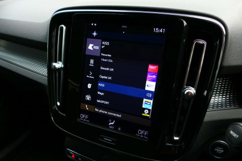 Volvo XC40 2.0 XC40 R-Design T4 AWD Auto 4WD 5dr 29