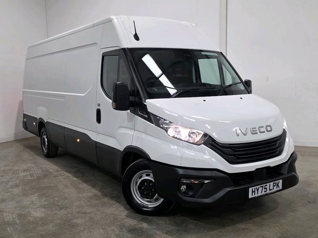 Iveco Daily Daily 35C14 Diesel 2.3 High Roof Business Van 4100L WB Hi-Matic 1