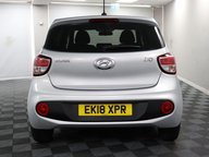 Hyundai i10 PREMIUM 8
