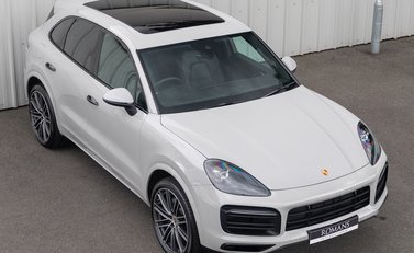 Porsche Cayenne V6 8