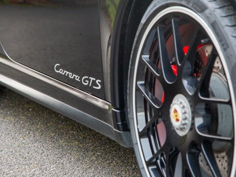 Porsche 911 3.8 997.2 CARRERA GTS 42