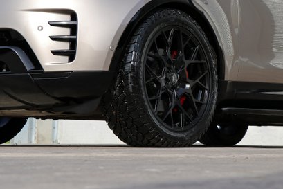 Land Rover Discovery 5