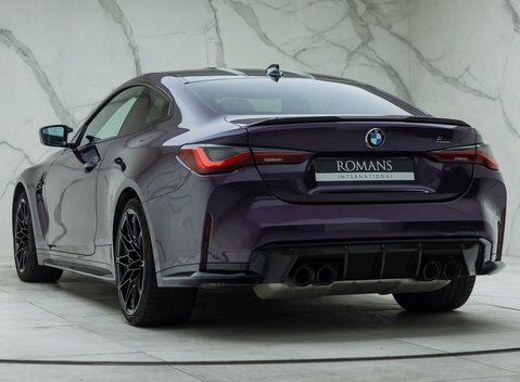 BMW M4 COMPETITION 10