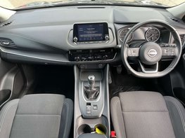 Nissan Qashqai 1.3 Qashqai Acenta Premium DiG-T MHEV 5dr 2