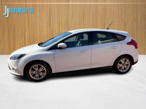 Ford Focus 1.6 TDCi Titanium Navigator Hatchback 5dr Diesel Manual Euro 5 (s/s) (115 p 37