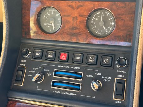 Bentley Azure 6.8 Convertible 2dr Petrol Automatic (422 g/km, 385 bhp) 29