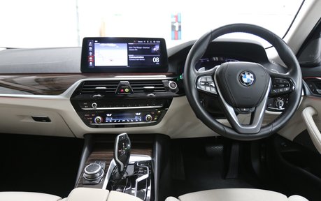 BMW 5 Series 530d xDrive SE MHEV - Nappa Leather, Comfort Plus Pack, Adaptive Cruise, HK 8