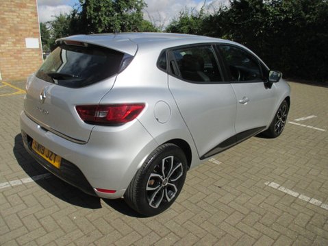 Renault Clio 0.9 TCe Play Euro 6 (s/s) 5dr 5