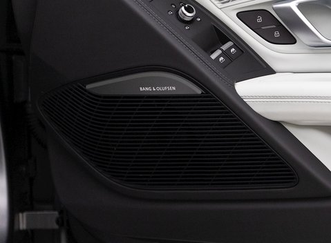 Audi R8 V10 Performance Carbon Black 11