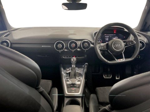 Audi TT 2.0 TFSI 45 S line Coupe 3dr Petrol S Tronic Euro 6 (s/s) (245 ps) Air Con 18