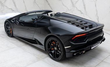 Lamborghini Huracan Spyder LP 580-2 12