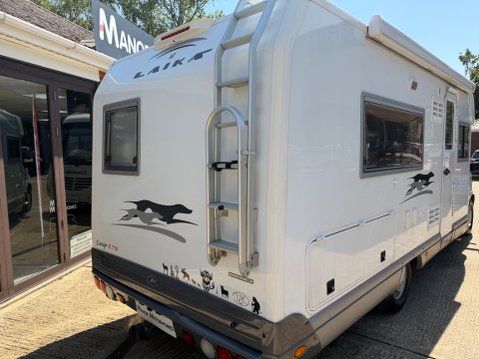 Laika Evovip R718 FIXED BED 4 BERTH LOW PROFILE COACH BUILT MOTORHOME 34