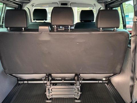 Volkswagen Transporter T32 TDI KOMBI HIGHLINE 4MOTION 75