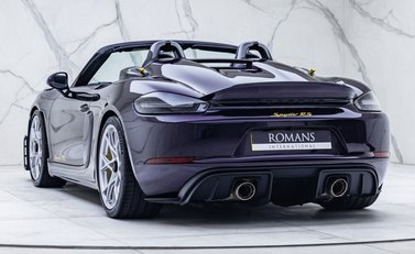 Porsche 718 Spyder RS 14