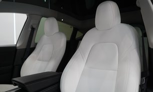 Tesla Model Y LONG RANGE TOW BAR White Interior 20" Induction Wheels LOW Mileage! 18