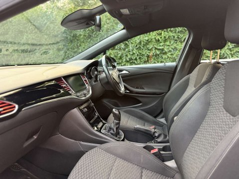 Vauxhall Astra 1.4 Astra SRi Nav T 5dr 27