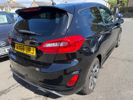 Ford Fiesta ST-LINE 23