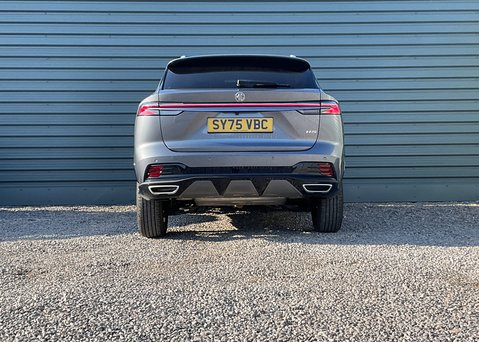 MG HS 1.5 T-GDI SE 9