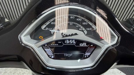 Piaggio Vespa Primavera 2026 ONLY 1K STUNNING 125CC SCOOTER 1 OWNER 24