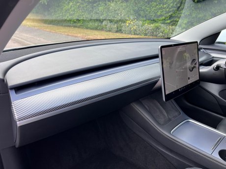 Tesla Model 3 (Dual Motor) Long Range Auto 4WDE 4dr 17