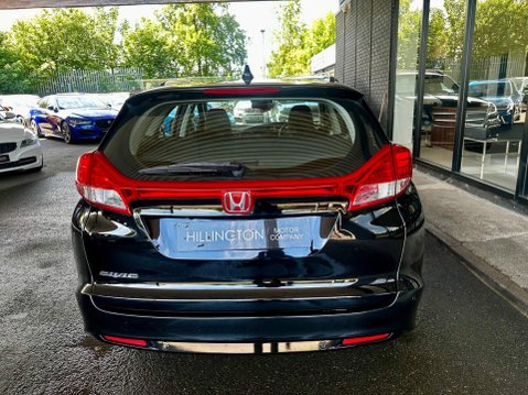 Honda Civic 1.8 i-VTEC SE Plus Tourer Auto Euro 6 5dr (Navi) 15