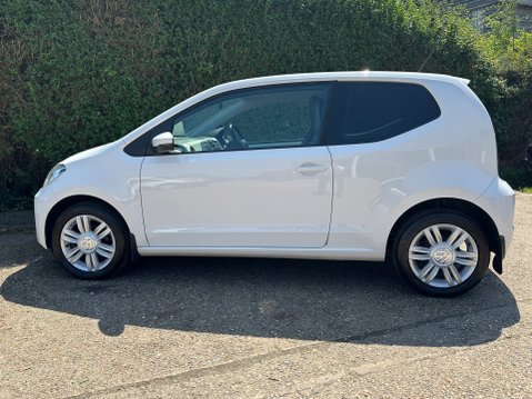 Volkswagen Up HIGH UP 6