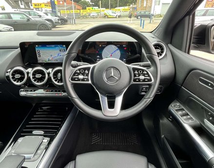 Mercedes-Benz B Class 1.3 B 200 Sport Auto 5dr 19