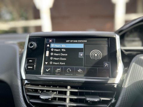 Peugeot 208 ACTIVE 7