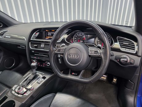 Audi RS4 4.2 FSI V8 Estate 5dr Petrol S Tronic quattro Euro 5 (450 ps) 18
