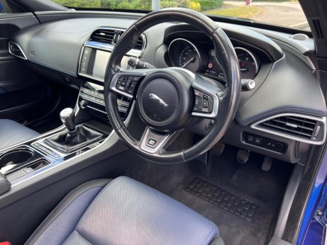 Jaguar XE 2.0d R-Sport Euro 6 (s/s) 4dr 68