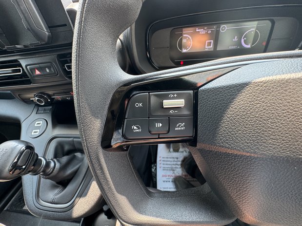 Citroen Berlingo Crew Cab LWB L2H1 Low Roof Enterprise Air Con Sensors EURO 6 NO VAT 21