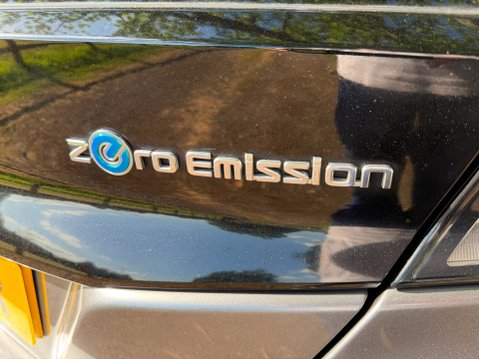 Nissan LEAF Zero .3 6