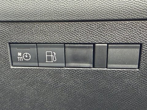 Vauxhall Astra 1.6 Plug-in Hybrid GSe 5dr Auto [Pan roof] 34