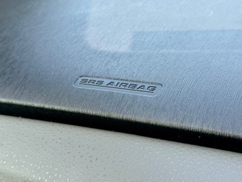 Toyota Yaris VVT-I SR 35