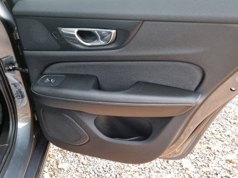 Volvo V60 D3 MOMENTUM Automatic Full Service Record 22