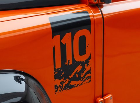 Land Rover Defender 110 ADVENTURE 34