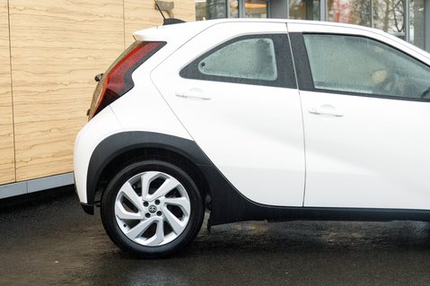 Toyota Aygo X VVT-I PURE 7