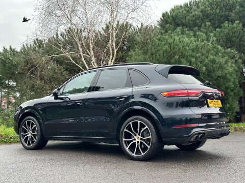 Porsche Cayenne 3.0T V6 TiptronicS 4WD Euro 6 (s/s) 5dr 2