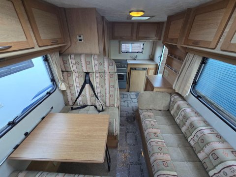 Elddis Autoquest Suntor 15