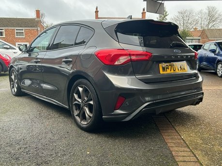 Ford Focus ST-LINE TDCI 1