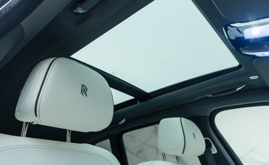 Rolls-Royce Cullinan BLACK BADGE 17