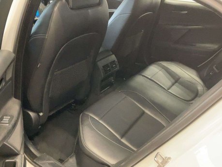 Jaguar XE 2.0 XE R-Sport Auto 4dr 21