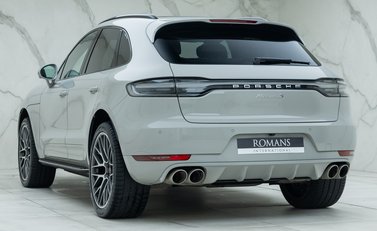 Porsche Macan S 7