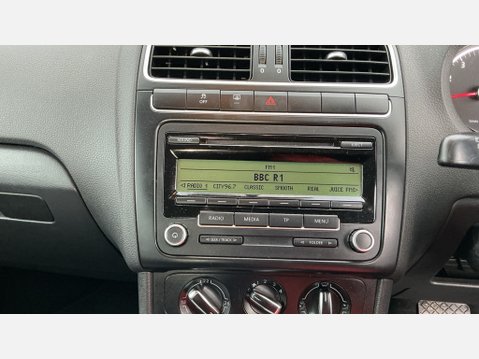 Volkswagen Polo SE DSG 11