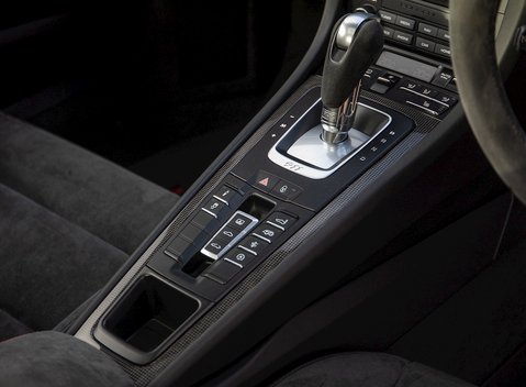 Porsche 911 (991.2) Carrera 4 GTS 20