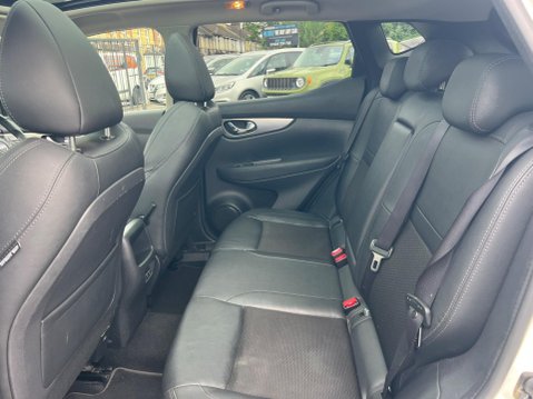 Nissan Qashqai 1.3 DIG-T Tekna DCT Auto Euro 6 (s/s) 5dr 28