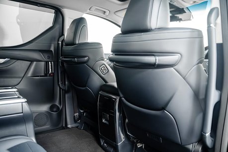 Toyota Alphard 2.5 MPV 2.5 SUV Automatic Petrol 27