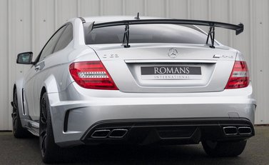 Mercedes-Benz C63 AMG Black Series 3