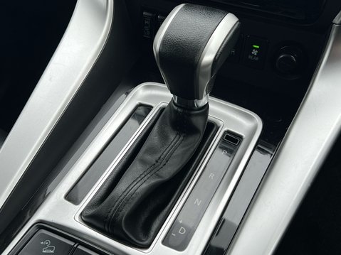 Mitsubishi Shogun Sport DI-D 4 26